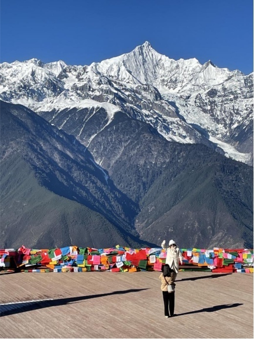 观云台 | 遇见幸运！新年梅里雪山首个“日照金山”