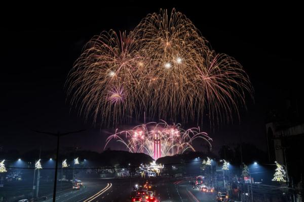 送别2023 迎来2024