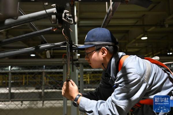 呼和浩特:节后动车检修忙 呼和浩特:节后动车检修忙