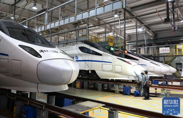 呼和浩特:节后动车检修忙 呼和浩特:节后动车检修忙