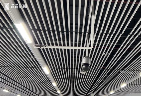 上海一地铁站出口竟有16个摄像头?官方:新旧替换测试 上海一地铁站出口竟有16个摄像头?官方:新旧替换测试