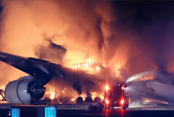 日本飞机相撞事故 日航客机上全员安全撤离的背后 日本飞机相撞事故 日航客机上全员安全撤离的背后