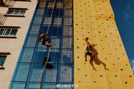 练练练！直击武警官兵火热练兵场