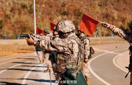 练练练！直击武警官兵火热练兵场