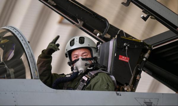 沙场风雷动 砺兵热浪涌——解放军和武警部队新年度军事训练拉开帷幕