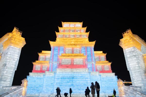 “尔滨”,你的冰是最美的衣裳 “尔滨”,你的冰是最美的衣裳