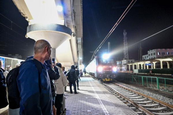 跟拍2000公里 记录跨越半个多世纪的团圆