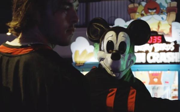 美媒：迪士尼不再拥有初版米老鼠版权，创作者盯上“恐怖版米老鼠”