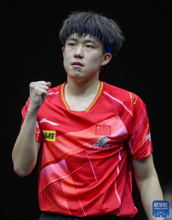 乒乓球｜WTT男子总决赛：王楚钦晋级八强