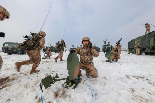 沙场风雷动 砺兵热浪涌——解放军和武警部队新年度军事训练拉开帷幕
