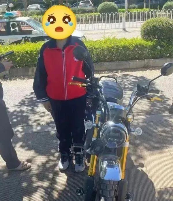 太“迷惑”！盘一盘2023年的“奇葩”交通违法行为