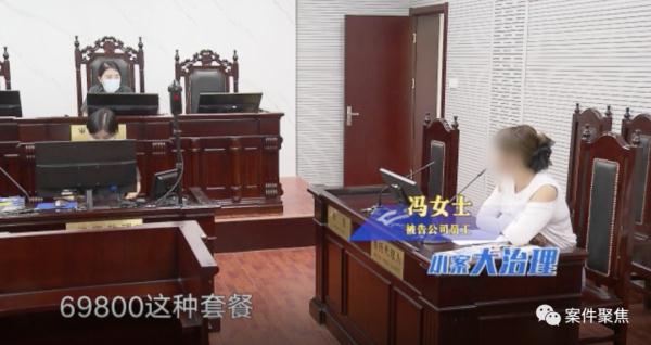 原本白净的上海小姑娘,一下点了242颗斑,成了“麻子”脸? 原本白净的上海小姑娘,一下点了242颗斑,成了“麻子”脸?