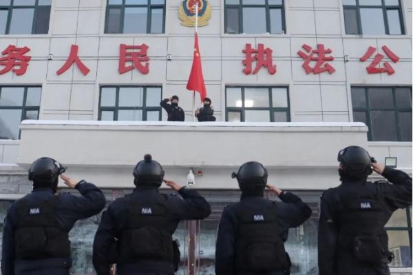 “第一次”升旗仪式、“第一次”巡边踏查……一起看看戍边人新年独有的“仪式感”