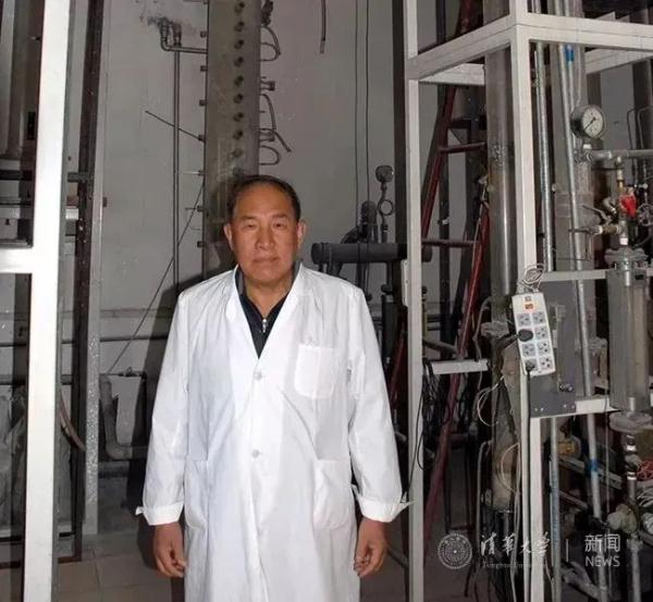 88岁开始“新工作”，百万网友粉上了他！