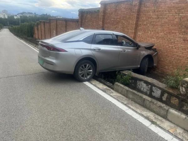 太“迷惑”！盘一盘2023年的“奇葩”交通违法行为