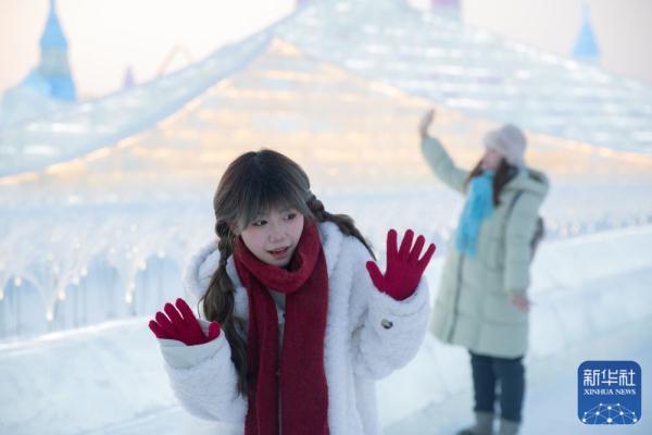 第40届中国·哈尔滨国际冰雪节开幕 第40届中国·哈尔滨国际冰雪节开幕