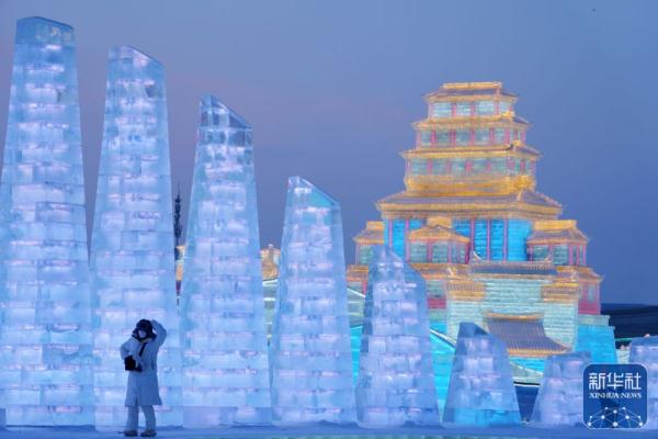 第40届中国·哈尔滨国际冰雪节开幕 第40届中国·哈尔滨国际冰雪节开幕