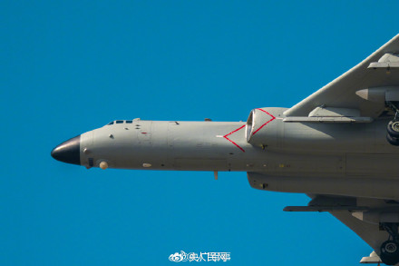 压迫感溢出屏幕!战神轰6K新年霸气首飞 压迫感溢出屏幕!战神轰6K新年霸气首飞