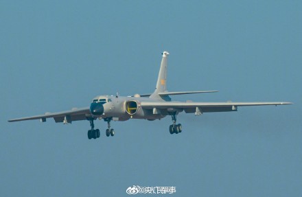 压迫感溢出屏幕!战神轰6K新年霸气首飞 压迫感溢出屏幕!战神轰6K新年霸气首飞