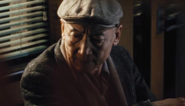 《繁花》里的“股评家”原来是他演的！他还有另一个身份……