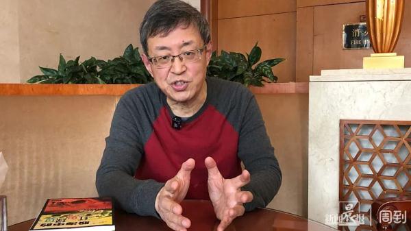 《繁花》里的“股评家”原来是他演的！他还有另一个身份……