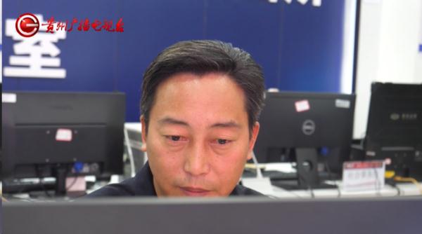 “警官,你相信玄学吗?”贵阳一女子钱包凭空消失,怀疑和神秘力量有关!结果…… “警官,你相信玄学吗?”贵阳一女子钱包凭空消失,怀疑和神秘力量有关!结果……