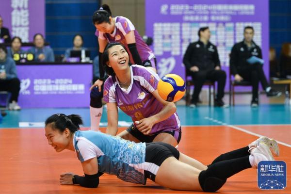 女排超级联赛|天津渤海银行胜江苏中天钢铁 女排超级联赛|天津渤海银行胜江苏中天钢铁