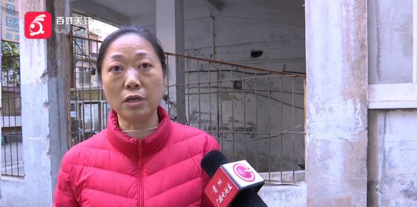 贵阳一小区居民天天捂着口鼻回家，直呼着不住！怀疑和这个有关……