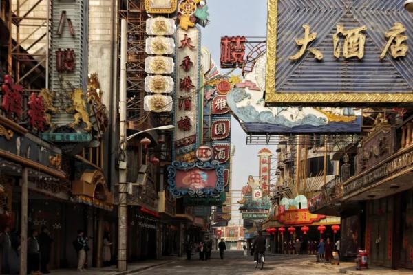 《繁花》是不是过于繁华了？到“黄河路”一探究竟→