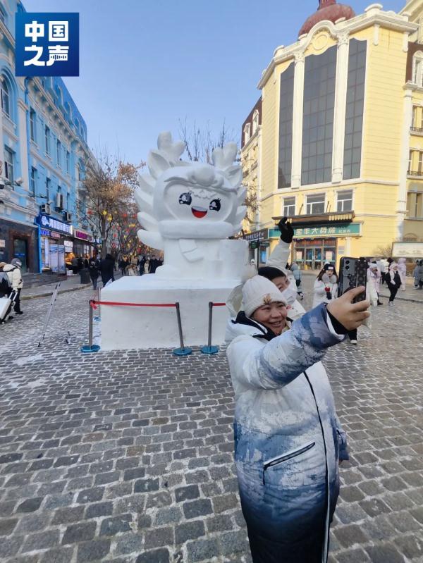 哈尔滨爆火,背后藏着这样一群人 哈尔滨爆火,背后藏着这样一群人