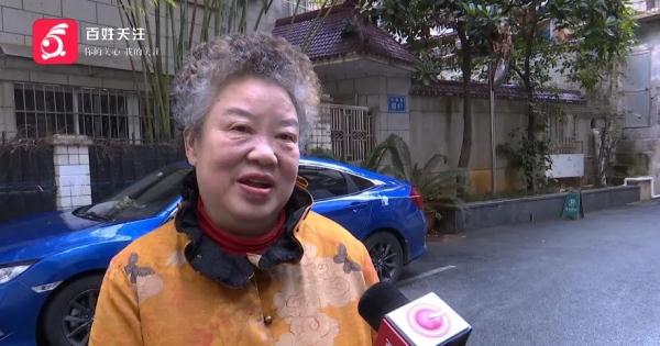 贵阳一小区居民天天捂着口鼻回家，直呼着不住！怀疑和这个有关……