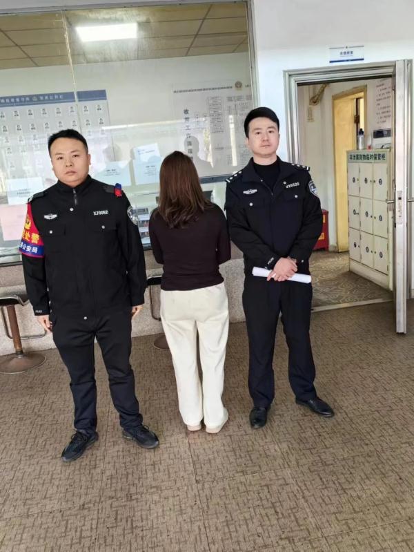 拘！南昌一女子酒后与KTV起纠纷，她却打了119