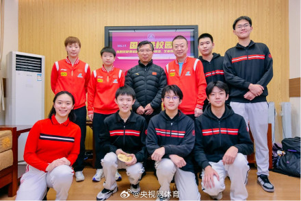 国乒进校园！国乒奥运冠军进实验