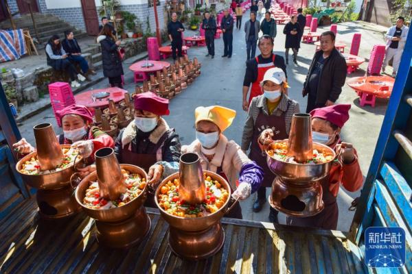 新华全媒丨到七彩云南 过温暖冬天 新华全媒丨到七彩云南 过温暖冬天