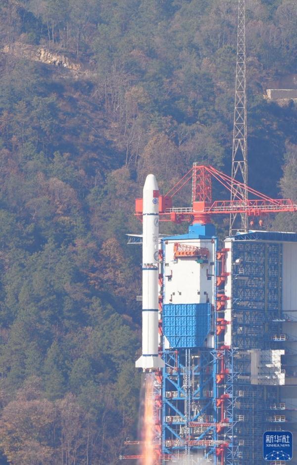 新华全媒+丨我国成功发射爱因斯坦探针卫星 长征火箭年度首飞告捷