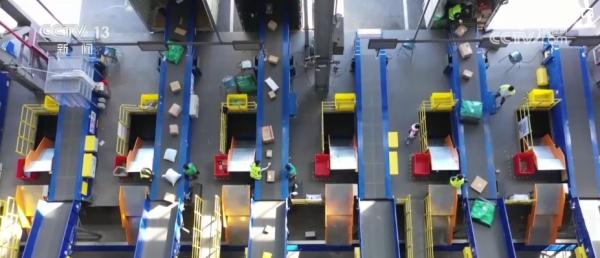 物流“加速跑”映照经济“大棋盘” 经济恢复向好信号鲜明