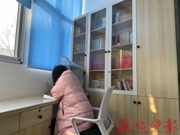 追光自习室成青年人“梦想充电站”