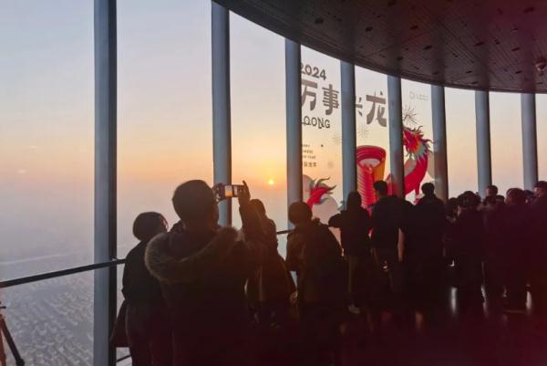 增加中转航班、扩大过境免签政策时间！促进上海入境游发展五条建议，了解一下→