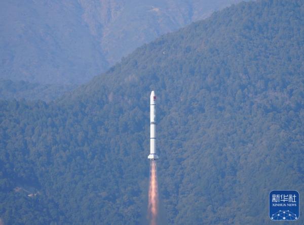 新华全媒+丨我国成功发射爱因斯坦探针卫星 长征火箭年度首飞告捷