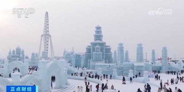 冲上热搜！尔滨“冻梨咖啡”火出圈！游客排队两三个小时，只为吃一顿“它”