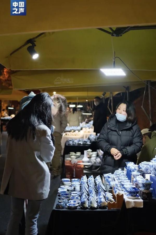 年轻人为何爱上了“景漂”？