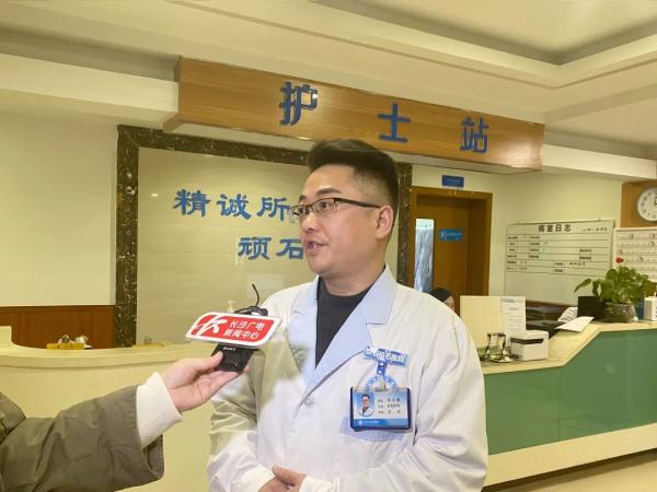 娭毑常年忙于带孙顾不上吃早餐,偶然检查才知胆囊藏“巨石” 娭毑常年忙于带孙顾不上吃早餐,偶然检查才知胆囊藏“巨石”