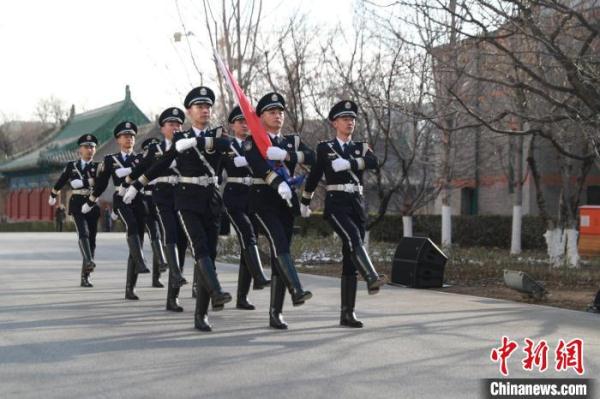 升警旗、组织警营开放日……全国公安机关庆祝中国人民警察节