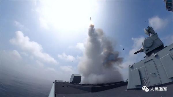 首次实射舰空导弹全部命中，他们有何秘诀