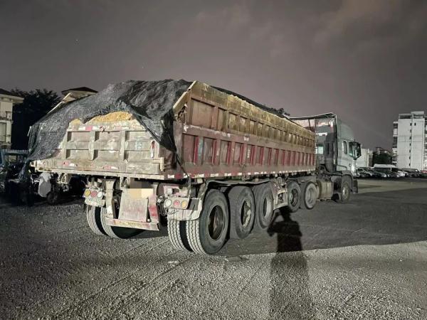 货车超限超载，车牌还会“翻脸”？交警严查！