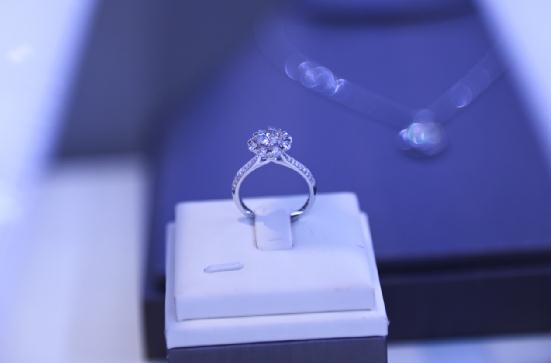 黑龙江蔓越莓?四川鱼子酱?江苏,你有没有什么瞒着我??? 黑龙江蔓越莓?四川鱼子酱?江苏,你有没有什么瞒着我???