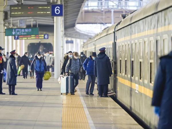 太快了!黑龙江至广东列车旅时最大压缩11.5小时 太快了!黑龙江至广东列车旅时最大压缩11.5小时