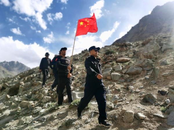 新华全媒+丨海关缉私部门：国境线上的忠诚卫士