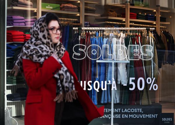 法国迎来冬季打折季