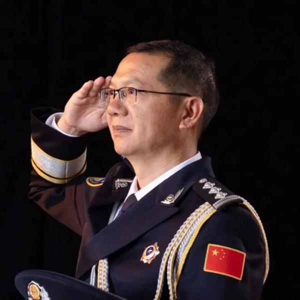 你要过警察节，就不能只过警察节~